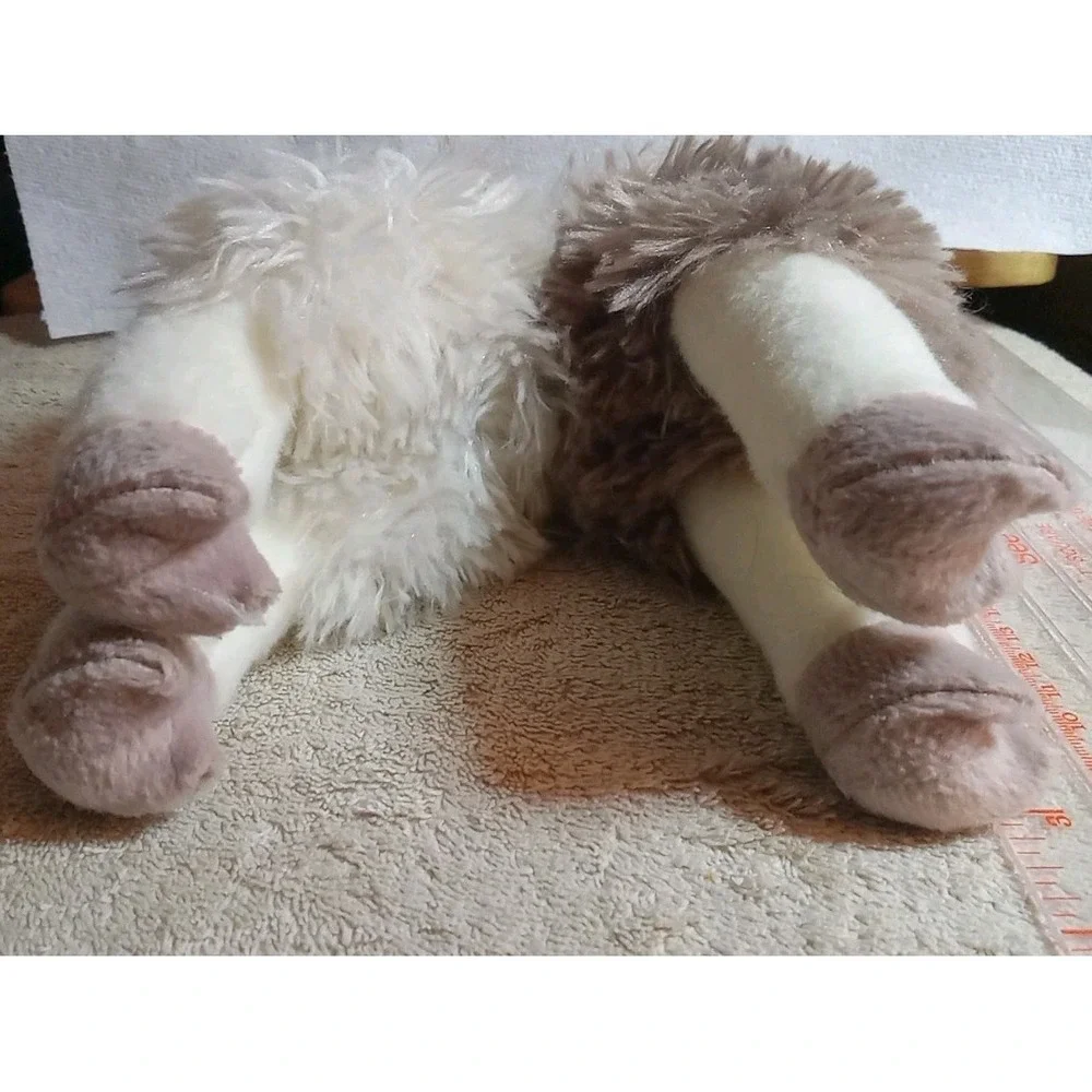 Douglas Toys Zephyr the Plush Llama-SuperSoft-Beautiful Realistic Eyelashes/Coat
